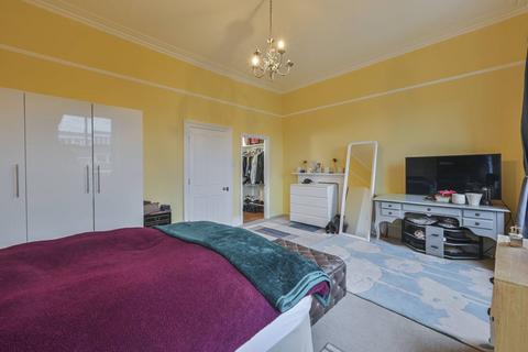 2 bedroom flat to rent, Redcliffe Gardens, Chelsea, London, SW10