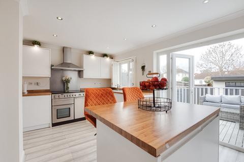 3 bedroom terraced house for sale, Gloucester Avenue, Welling, DA16