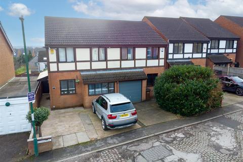 undefined, Barrymore Court, Holly Gardens, Thorneywood, Nottingham