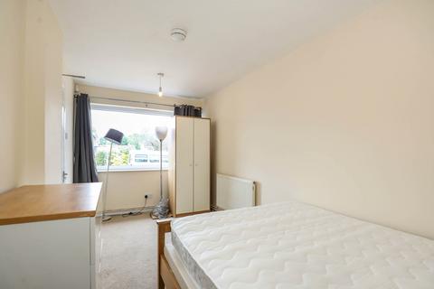 undefined, Paxton Road, Northampton, Northamptonshire, NN3