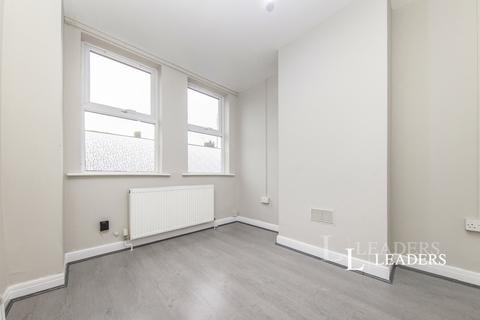 3 bedroom terraced house to rent, Bramford Road, Ipswich, Suffolk, IP1