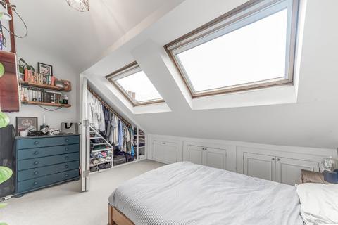 2 bedroom flat for sale, Rosebery Road, London, SW2