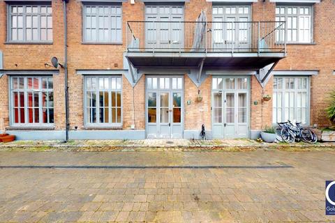 2 bedroom mews to rent, Carrara Mews, Dalston Lane, London, E8