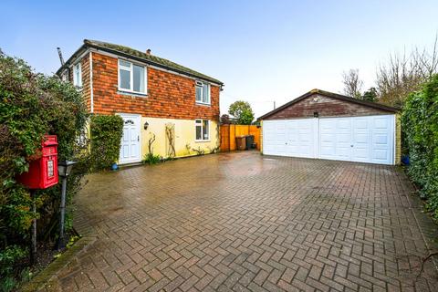 4 bedroom detached house for sale, Canterbury Road, Ashford TN25