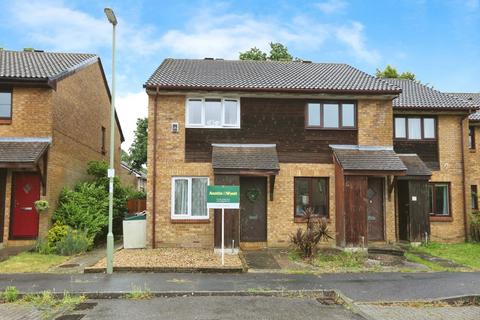 2 bedroom end of terrace house for sale, Celandine Avenue, Locks Heath, Southampton, Hampshire, SO31