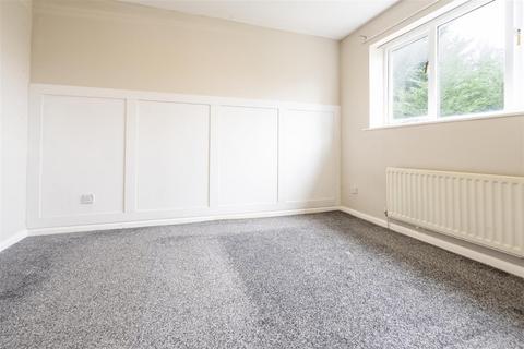 3 bedroom semi-detached house to rent, Peldon Close, Newcastle Upon Tyne