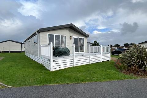 undefined, Hendra Croft TR8