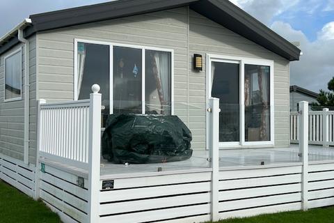 undefined, Hendra Croft TR8