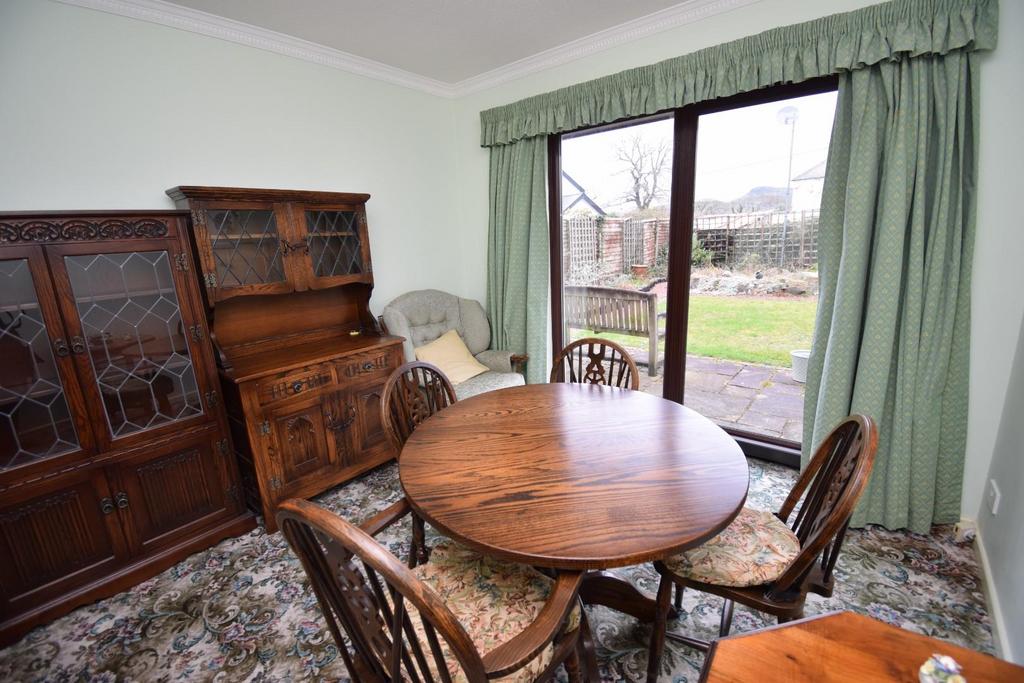 Dining Room.JPG