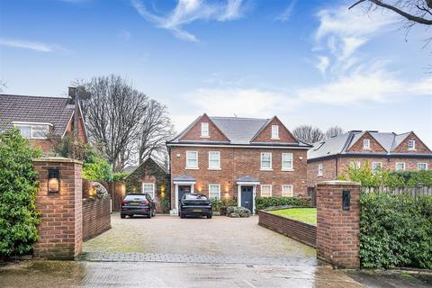 5 bedroom semi-detached house for sale, Christchurch Crescent, Radlett