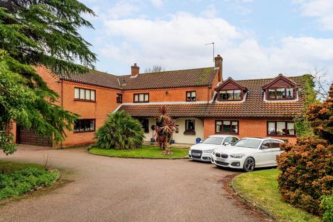 6 bedroom detached house for sale, Beccles Road, Carlton Colville