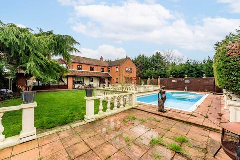 6 bedroom detached house for sale, Beccles Road, Carlton Colville