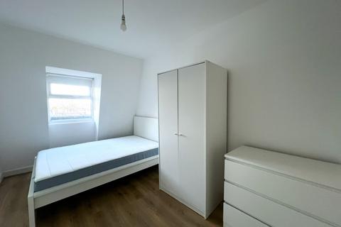 undefined, Amersham Road, SE14