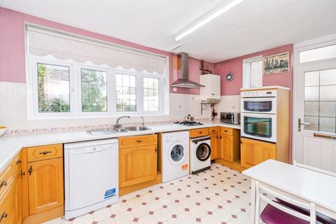 4 bedroom semi-detached house for sale, Bassett Avenue, Southampton, Hampshire, SO16