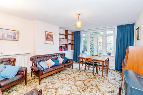 4 bedroom semi-detached house for sale, Bassett Avenue, Southampton, Hampshire, SO16