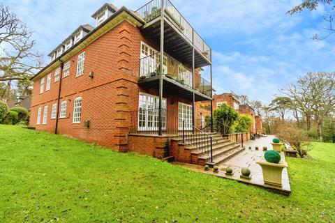 undefined, Bracken Place, Chilworth, Southampton, Hampshire, SO16
