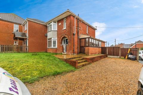 3 bedroom semi-detached house for sale, Ringwood Road, Totton, Southampton, Hampshire, SO40