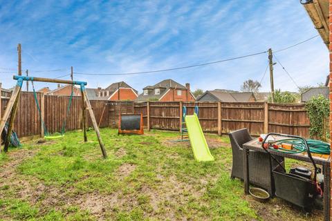 3 bedroom semi-detached house for sale, Ringwood Road, Totton, Southampton, Hampshire, SO40
