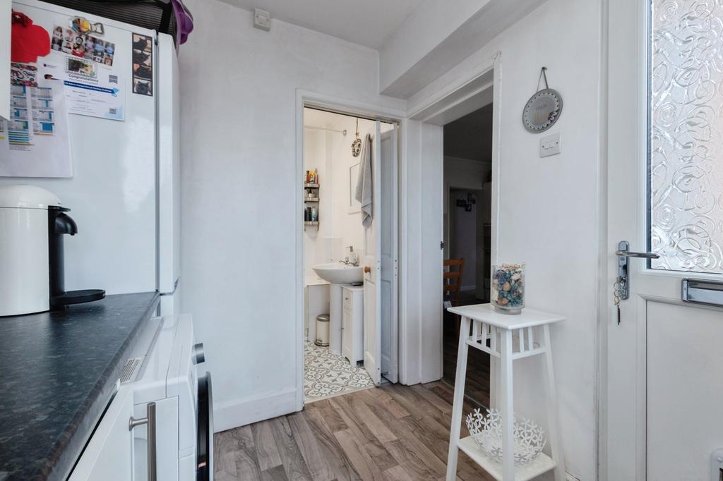 Hall/Utility