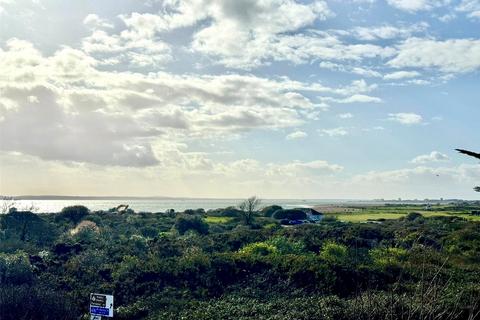 2 bedroom flat for sale, Sea Front, Hayling Island, Hampshire, PO11
