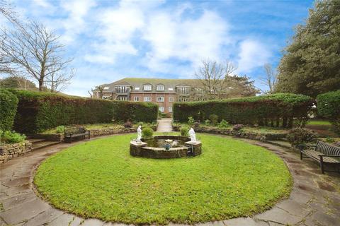 2 bedroom flat for sale, Sea Front, Hayling Island, Hampshire, PO11