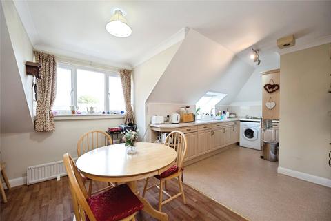 2 bedroom flat for sale, Sea Front, Hayling Island, Hampshire, PO11