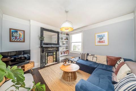 2 bedroom flat for sale, Charlton Road, London SE3