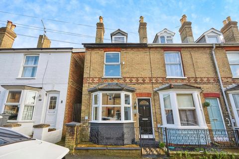 2 bedroom end of terrace house for sale, Kings Road, East Cowes, Isle Of Wight, PO32
