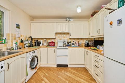 2 bedroom bungalow for sale, Madeira Road, Ventnor, Isle of Wight, PO38