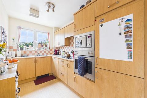 undefined, Great Western Road, Gloucester, Gloucestershire, GL1