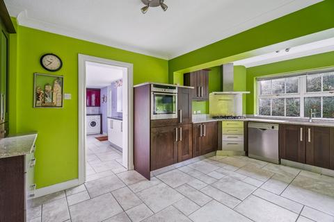 4 bedroom detached house for sale, Ampthill Road, Silsoe, MK45 4DX