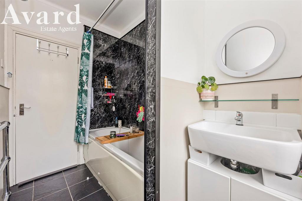 Kings Road, Astra House 37-014.JPG