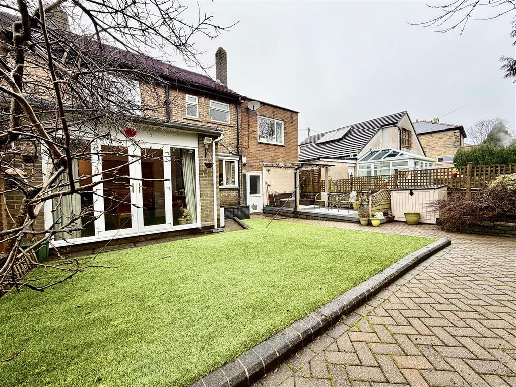 EXTERNAL, FRONT & DRIVEWAY