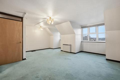 2 bedroom retirement property for sale, Westleigh Court, Nightingale Lane, Wanstead
