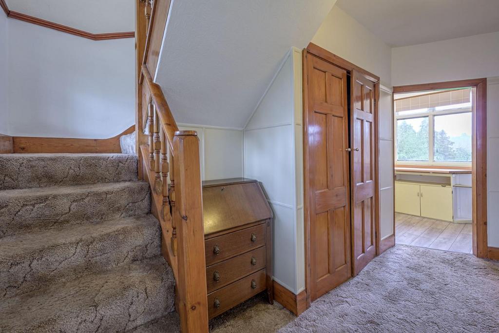 Entrance Hallway 1