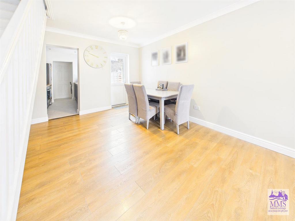 CAM04098 G0-PR0161-STILL003.jpg