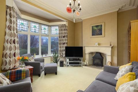 5 bedroom detached house for sale, Harlow Oval, Harrogate HG2