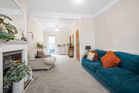 4 bedroom end of terrace house for sale, Acacia Road, Enfield