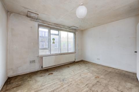 2 bedroom flat for sale, Rousden Street, London NW1