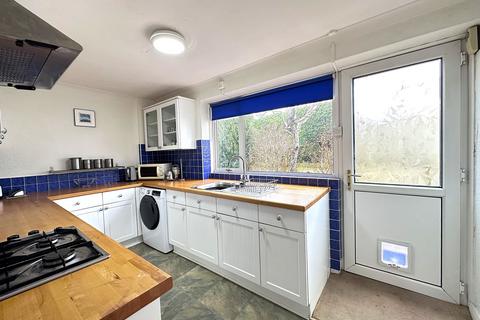 2 bedroom semi-detached bungalow for sale, Osgodby Close, Scarborough, YO11