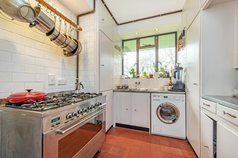 undefined, Rosebery Avenue, Spa Green Estate, London, EC1R