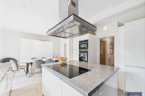 4 bedroom semi-detached house for sale, Darwin Road, Welling , Kent