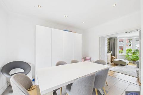 4 bedroom semi-detached house for sale, Darwin Road, Welling , Kent
