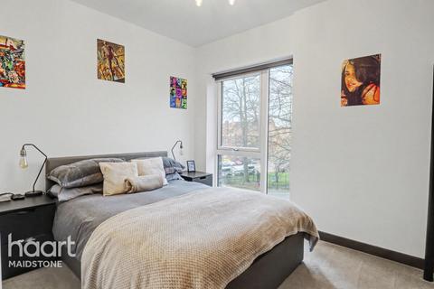 1 bedroom apartment for sale, Guinevere Point, Maidstone