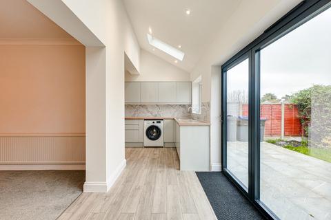 3 bedroom semi-detached house for sale, Rochford Road, Southend-on-sea, SS2