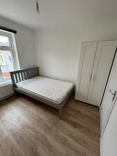 undefined, Cairns Crescent, Bristol BS2