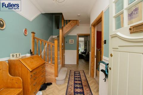 4 bedroom semi-detached house for sale, Queen Annes Gardens, Enfield EN1