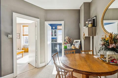 1 bedroom flat to rent, Bolingbroke Road, London, W14