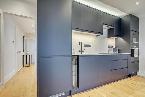 2 bedroom flat for sale, Great North Road, East Finchley, London