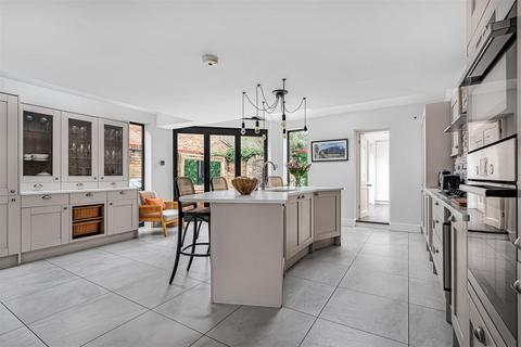 undefined, 9 Arthur Road, Kingston Upon Thames KT2